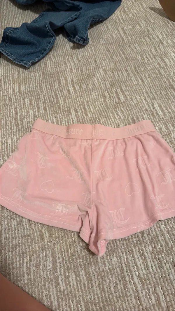 Juicy couture sleeping shorts - Image 3