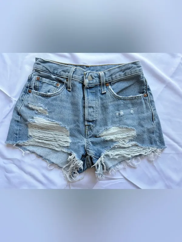 Levi’s 501 Original Denim Distressed Button Fly Shorts in Quiet Riot Size 27 - Image 4