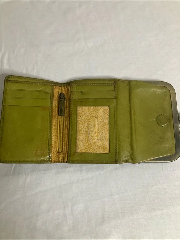 HOBO Olive-Toned Green Leather Kiss-Lock Wallet - Image 5