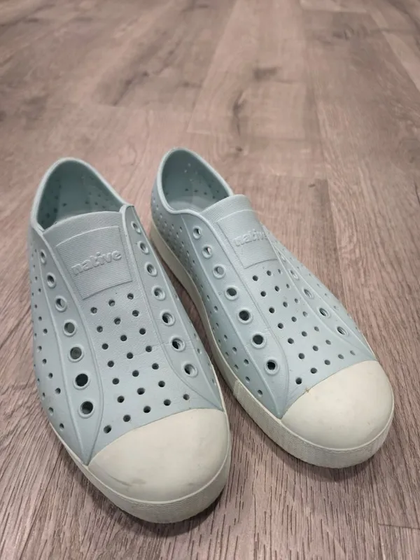 Native Jefferson Slip-On Shoes Light Blue Rubber Size W10 M8 - Image 4