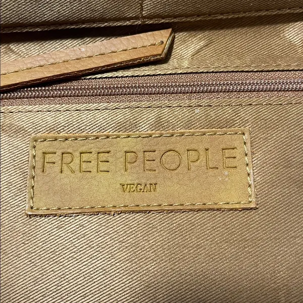 Free People Vegan Tan Wallet - Image 4