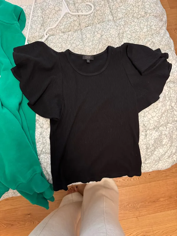Casual Top Black - Image 2