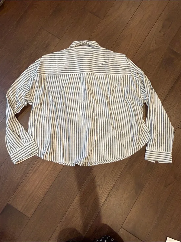 Max Studio White and Blue Stripe Button-Down Shirt Cropped - Medium - C66-013 - Image 8