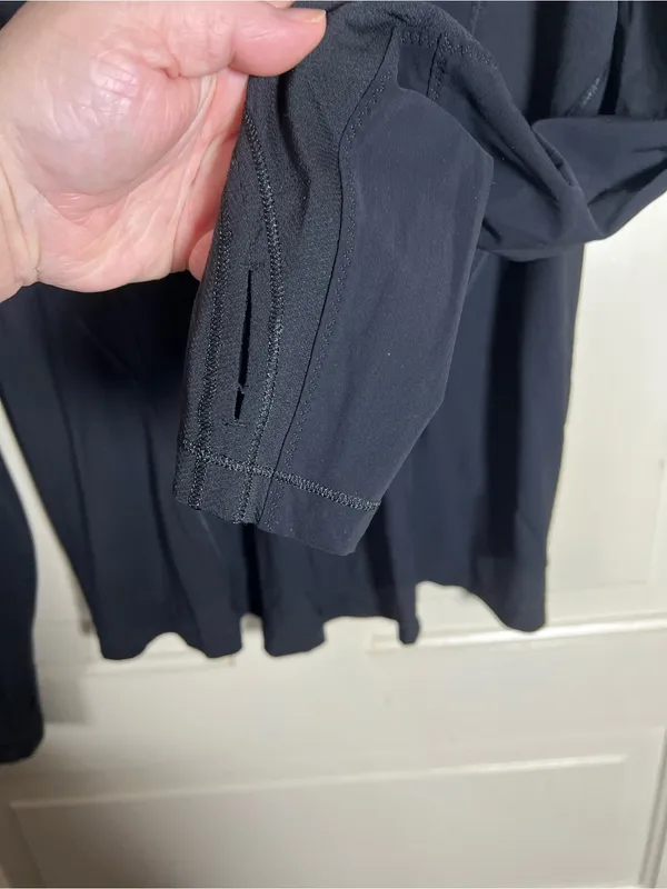 Lululemon Runbeam Long Sleeve Black Size 8 W3A51S - Image 2