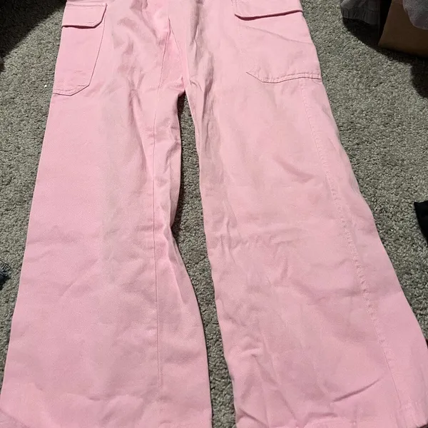 Zara bubblegum pink cargo jeans‎ 6 - Image 3
