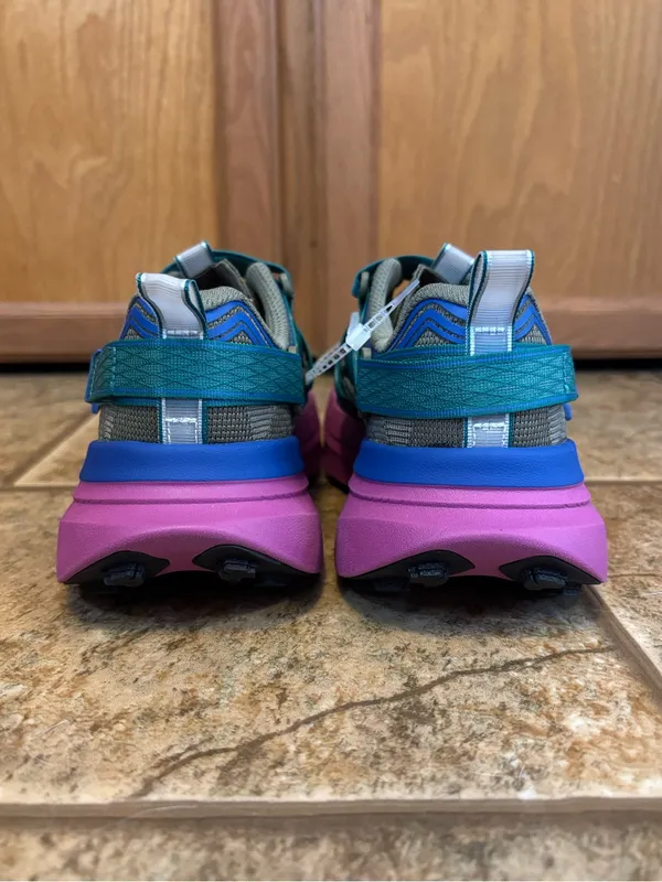 NWOT Teva women’s Aventrail Trail-Running Shoes sz 6 - Image 3