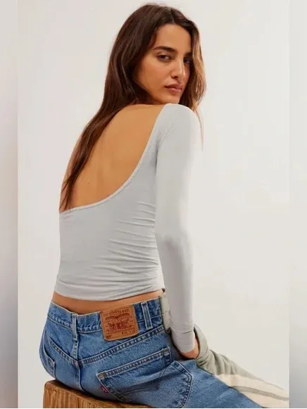 FREE PEOPLE low Back Long Sleeve‎ Tee Top Medium Large Gray Seamless Balletcore - Image 2