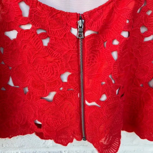 Alice + Olivia Alanis Cami Crop Top - Image 6