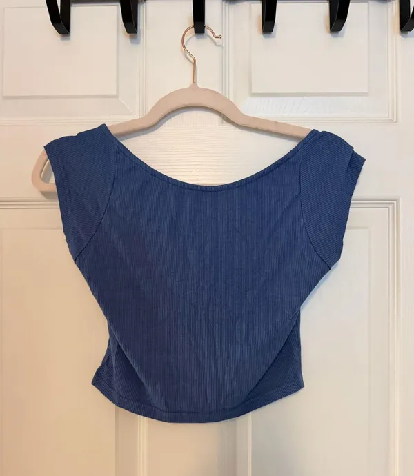 Blue Top Size M - Image 2