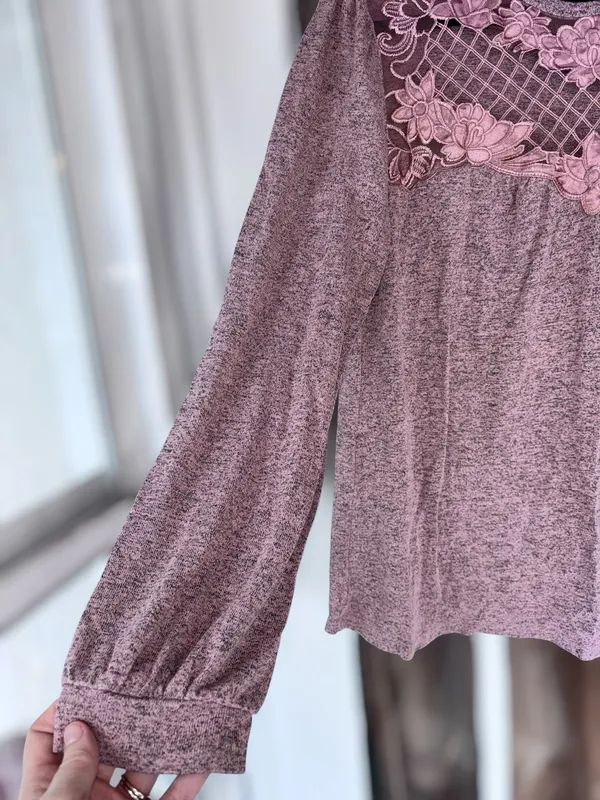Maurice’s Women’s XL Mauve Purple Long Sleeve Top w/Floral Lace Yoke Coquette - Image 4