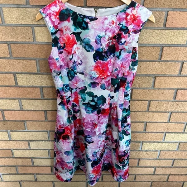 Eliza J Floral Print Scuba Fit & Flare Sleeveless Dress Women’s Size 6 - Image 2