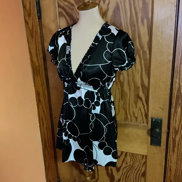 Vtg Y2K Wrapper plunging dotted top - Image 6