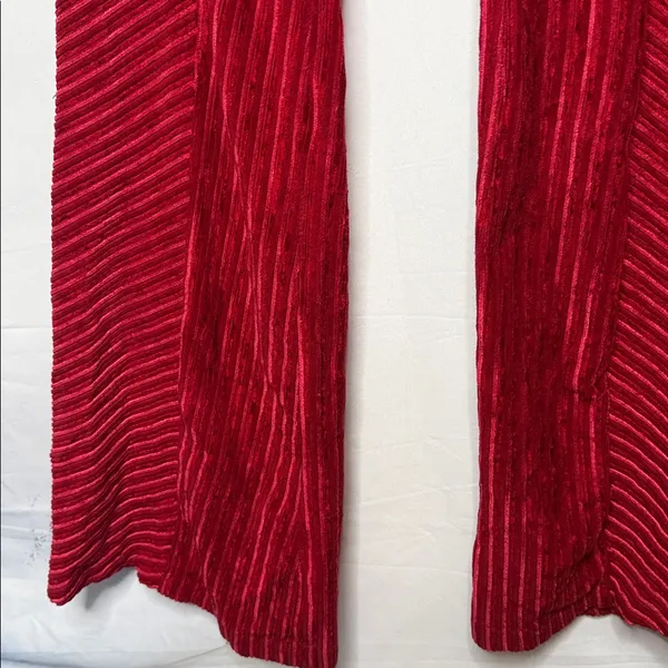 NWOT Free People slim pull on velvet feel flare bottom dark red pants sz Lg - Image 3