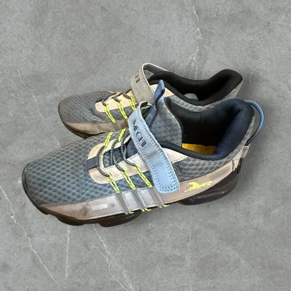 Vitike Athletic‎ Shoes Size 8 - Image 5