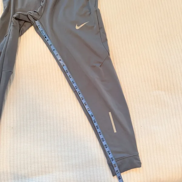 Nike Dri Fit Women's Gray Running Joggers Elastic Waist Draw Strings Size Medium - Image 13