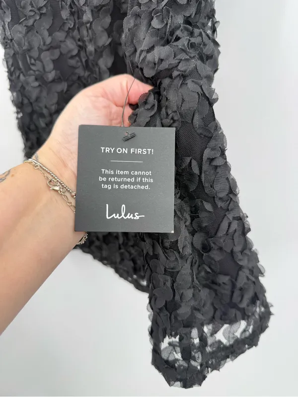 Lulus NWT Women's Black Floral Crochet Lace Cocktail Dress Size Small - Image 4