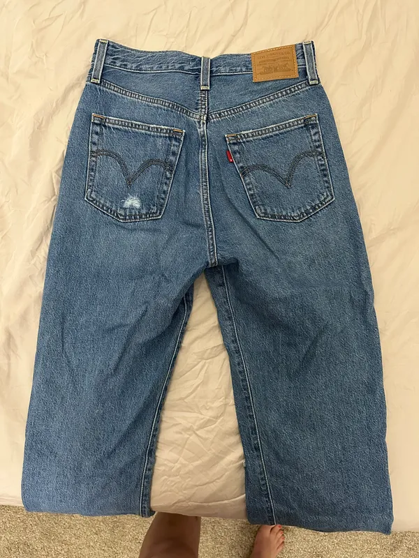 Levi’s Ribcage Straight Ankle Jeans - Image 4