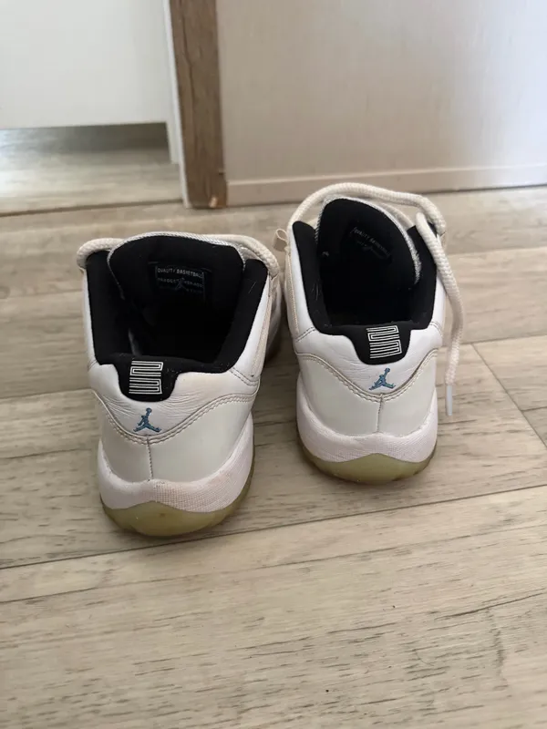 Jordan 11 Retro Low 'Legend Blue' - Image 6