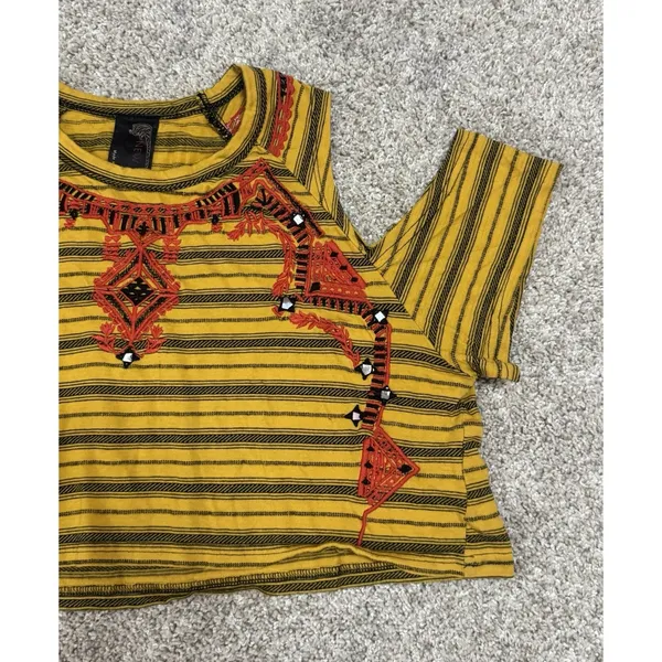 Free People New Romantics Yellow Embroidered Cold Shoulder Crop Top XS - Image 4