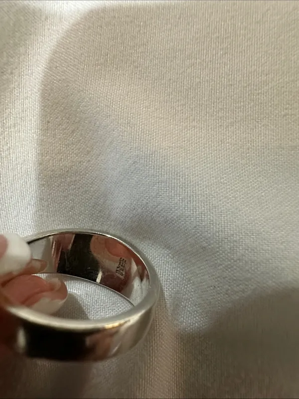 James Avery Silver Ring- Size 8- Retired Design - Image 6