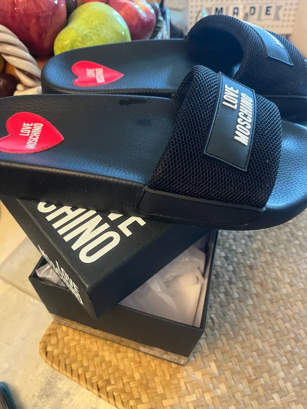 Love Moschino black rubber logo slides - Image 2