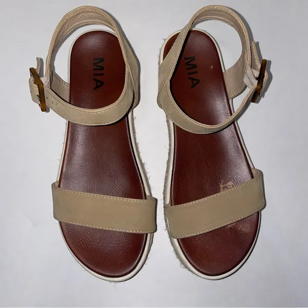 Mia Kiera Size 7.5 Espadrille Platform Sandal in Tan - Image 2