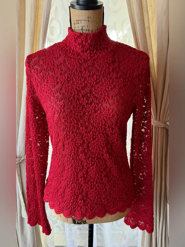 Forenza Red Lace Mock Neck Long Sleeve Top Scallop Hem Top Size Small 90’s Y2K - Image 2