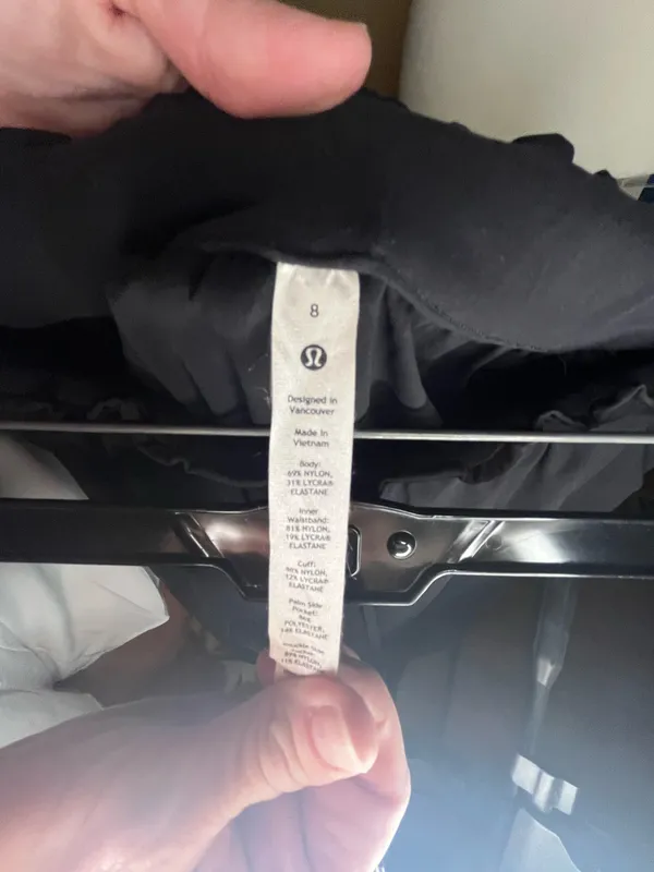 Lululemon Black size 8 joggers - Image 3