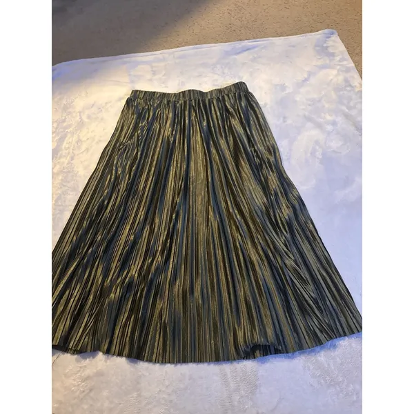 Sugar + Lips Sage Pleated Skirt Size L - Image 5