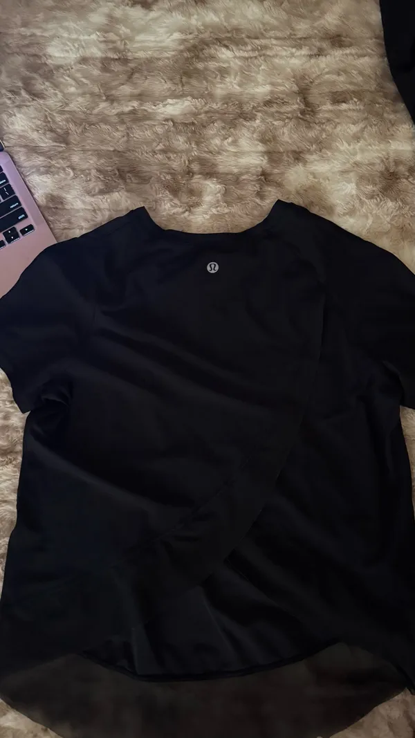 Lululemon Short Sleeve - Image 6