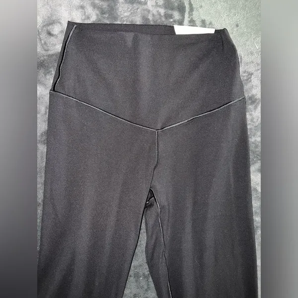 Aerie Offline Real Me Xtra Bootcut Legging in Black Size Small Short - Image 10