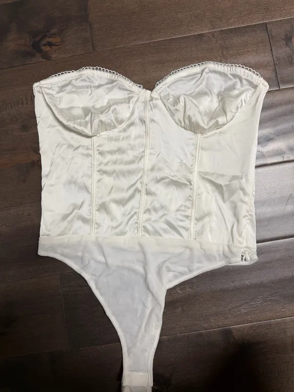 Princess Polly bodysuit - Image 2