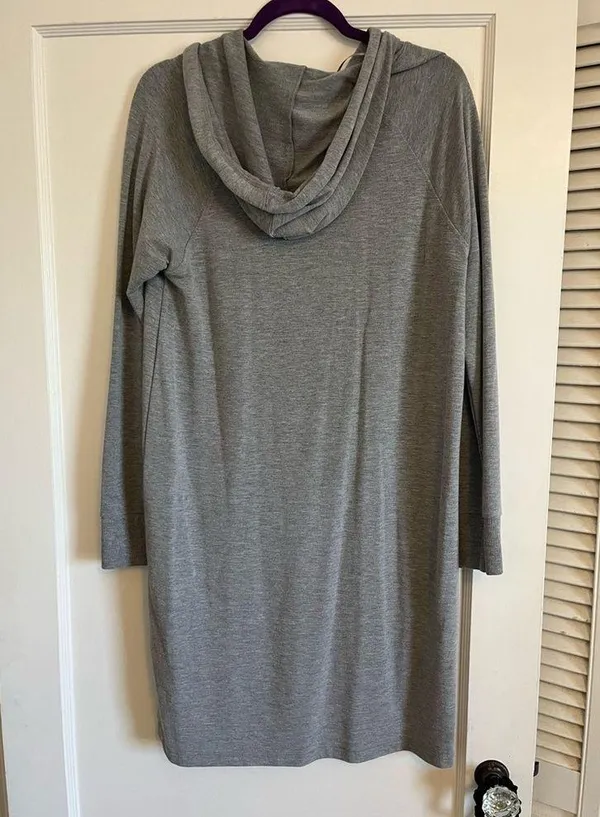 Cable & gauge hooded lounge dress - Image 2