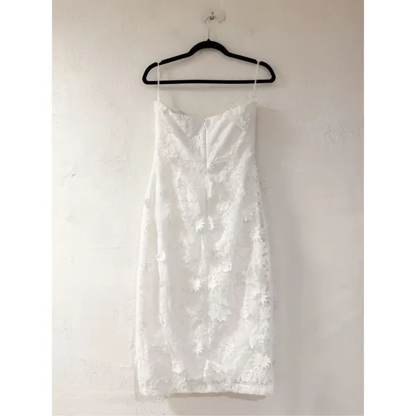 Lulus Elevated Sensation 3D Floral Embroidered Midi Dress in White Medium - Image 3