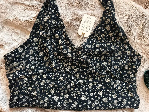 American Eagle Outfitters Halter Crop Top - Image 2