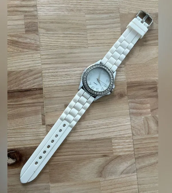 Fashion Watch Unbranded White - Image 6