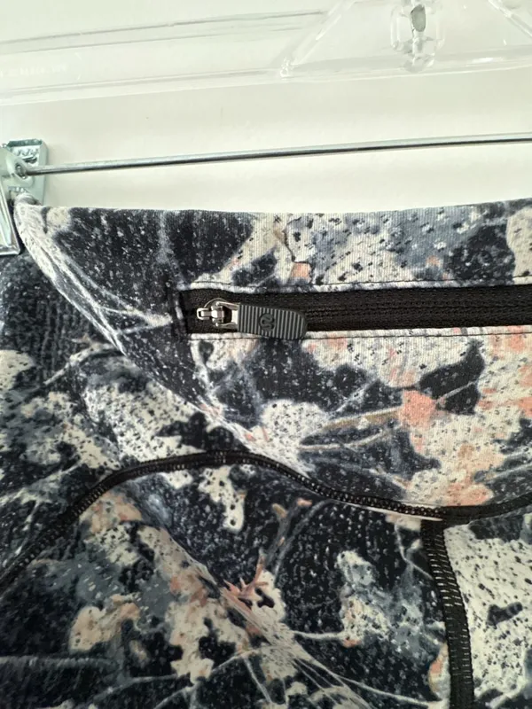 Lululemon Speed Up High-Rise Crop Leggings with Pockets in Spring Bloom Multi - Image 7