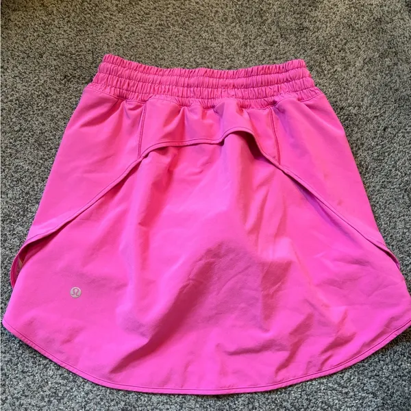 Lululemon Hotty Hot High-Rise Skirt - Image 2