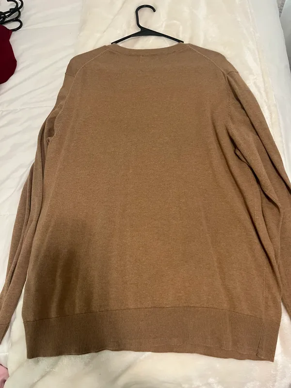 Old Navy sweater - Image 2