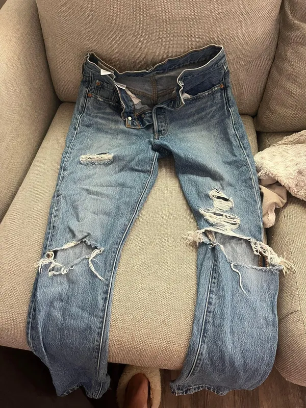 Levi 501 Jeans - Image 6