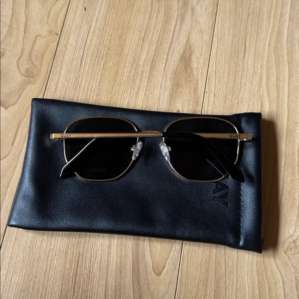 Quay Big Time Sunglasses - Image 2