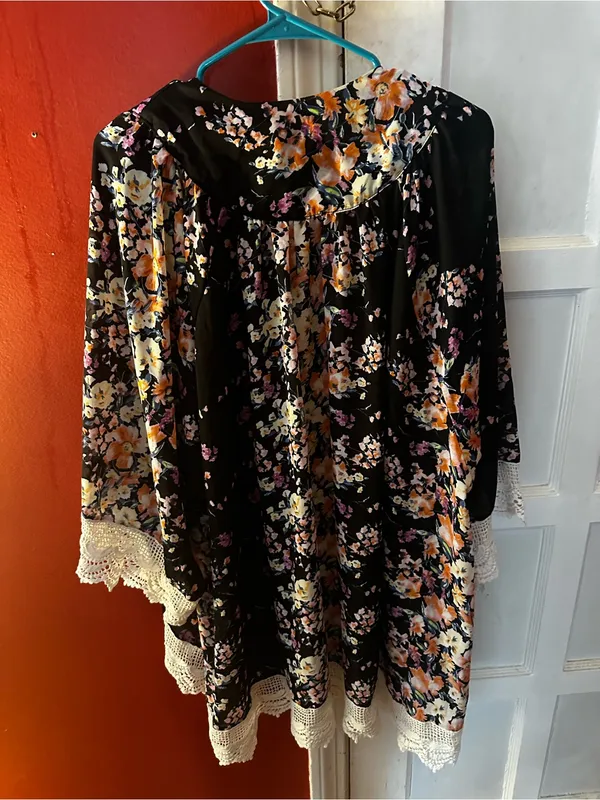 Umgee Boho Floral Open Front Kimono Crochet Lace Hem Festival Layering Top - Image 6