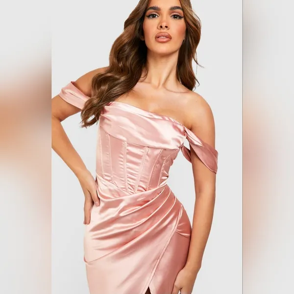 NWT SATIN CORSET OFF SHOULDER MIDI DRESS Rose Color Size 14 - Image 4
