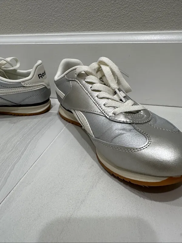 Reebok Women's Metallic Silver and Cream Sneakers - Image 10
