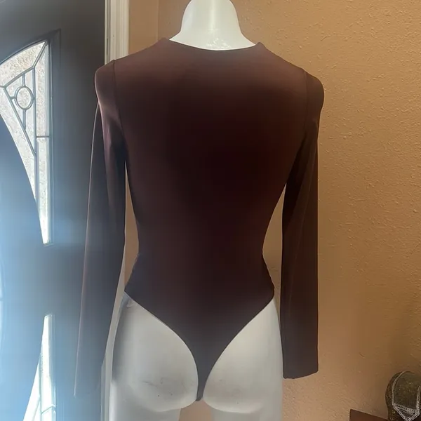 SWS contour brown long sleeve bodysuit Size M - Image 5