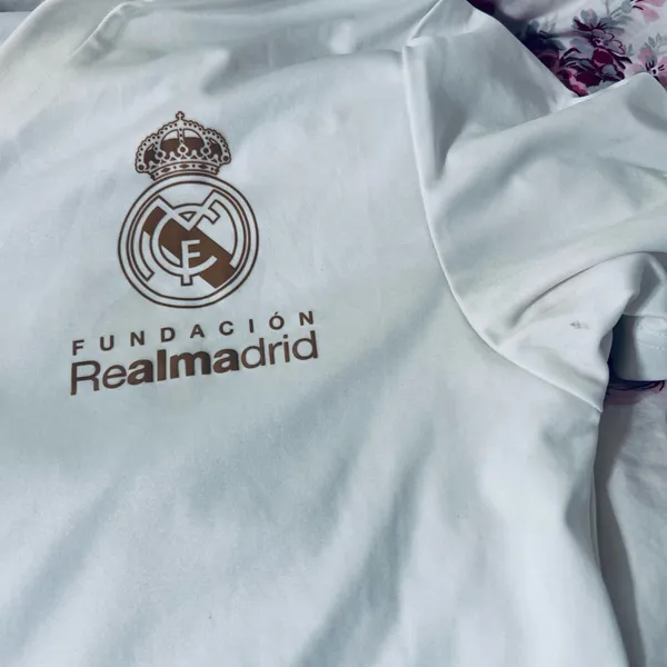 Adidas Real Madrid Women’s Soccer Kit - Image 4