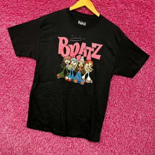 Bratz Cloe Sasha Jade Yasmin The Clique Cartoon Series Tee M - Image 3