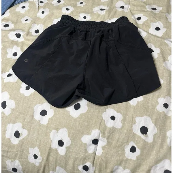 Lululemon hotty hot black shorts - Image 6