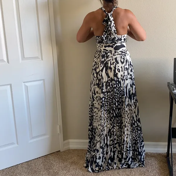 Eliza J Dress 4 Black & White Excellent Used Condition w/ Sash - Image 8