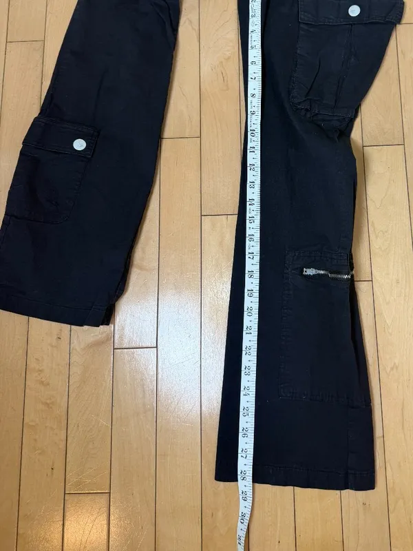 PACSUN black utility cargo pants multiple button pockets, zipper accents Size XS - Image 6